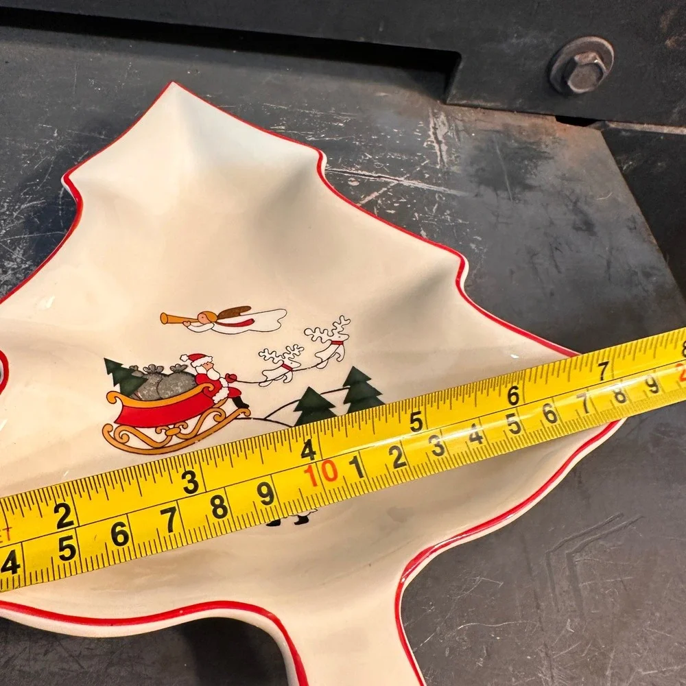 Mason's Dish 1983 Christmas Village Cream Red Ironstone Tree Shape 8.5